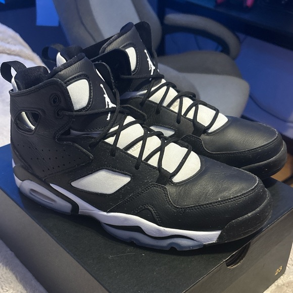 Jordan Black and White Athletic Shoes - Picture 2 of 5